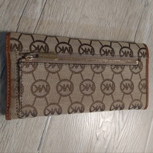 Michael Kors Brown Wallet - Picture 3 of 3